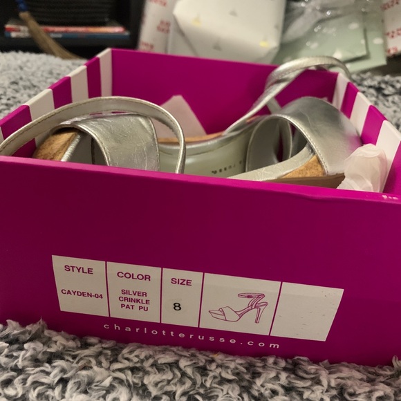 Heels - Picture 2 of 5